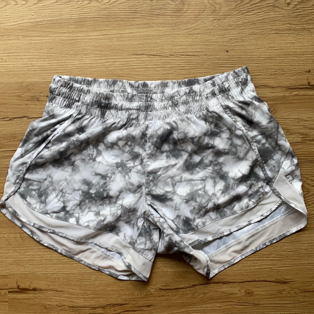 Athleta Mesh Racer Run shorts